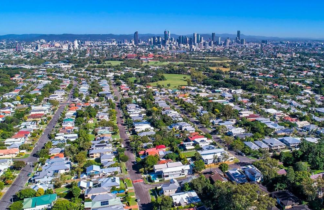 Does a Cooling Property Market Really Mean You’ll Buy Cheaper by Waiting?